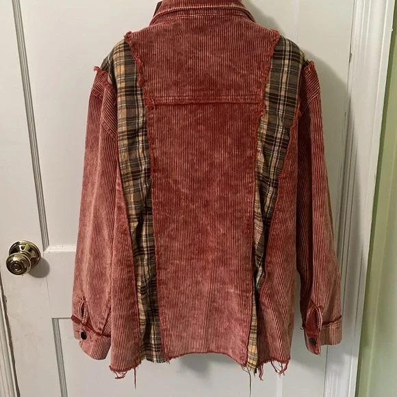 New With Tags! Pol corduroy shacket. Size medium - Picture 3 of 7